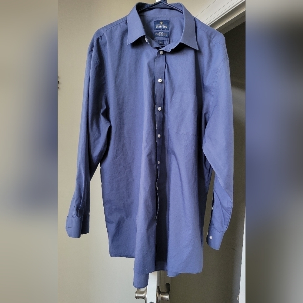 Stafford Men's Blue Regular Fit Long Sleeve Dress Shirt 17.5 Neck 34/35
